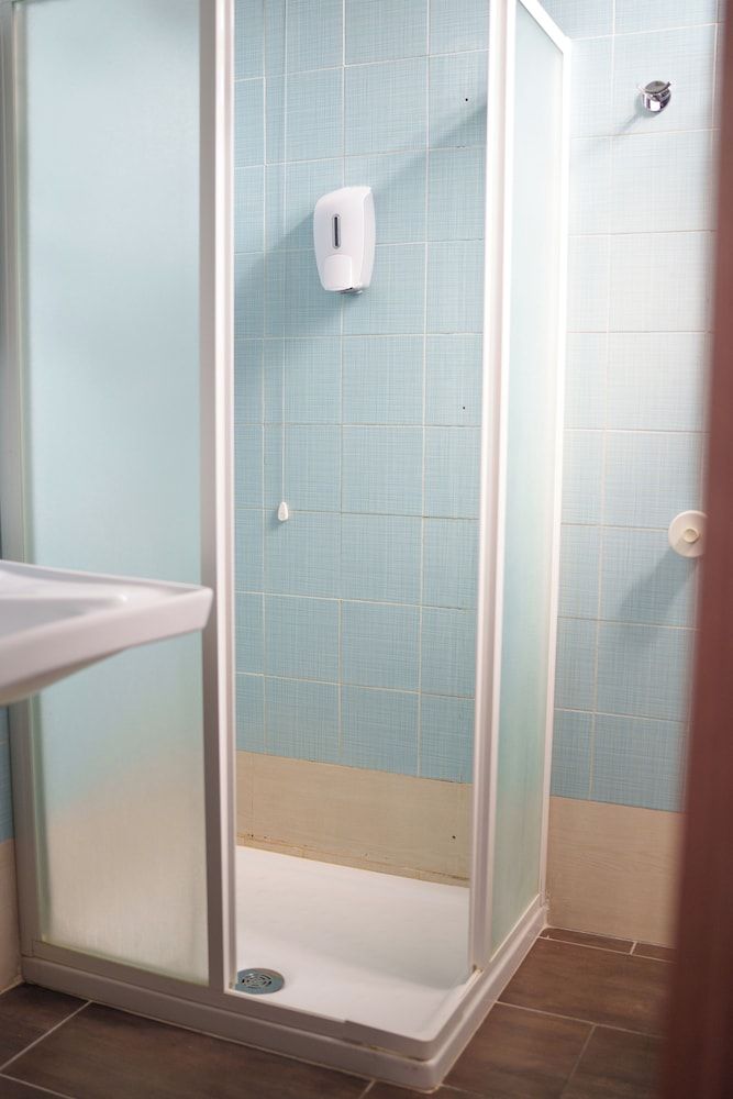 Lion University & Youth Hostel Milano Shared Dormitory, Women only, Shared Bathroom 74