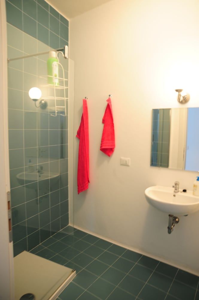 Gogol'Ostello & Caftè Letterario - Hostel Twin Room 5