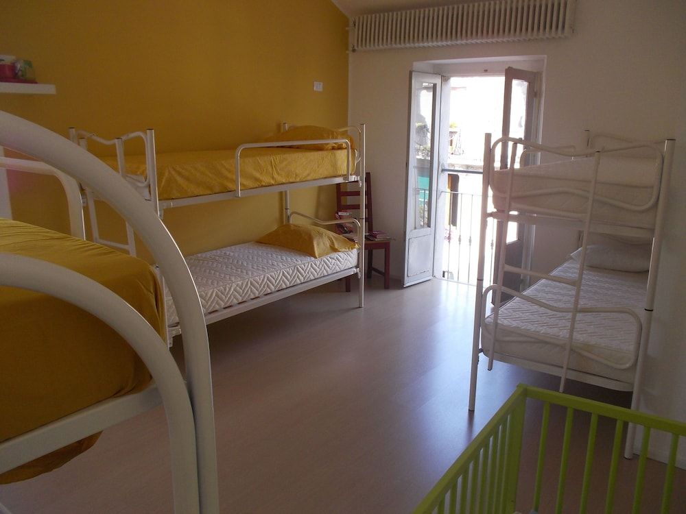 Gogol'Ostello & Caftè Letterario - Hostel Shared Dormitory, Mixed Dorm (6 bed places) 2