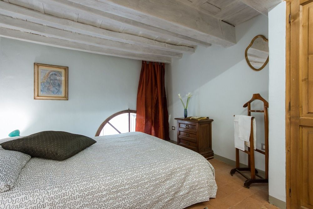 Florentapartments - Santo Spirito Apartment (Location: Via Maggio, n. 30)