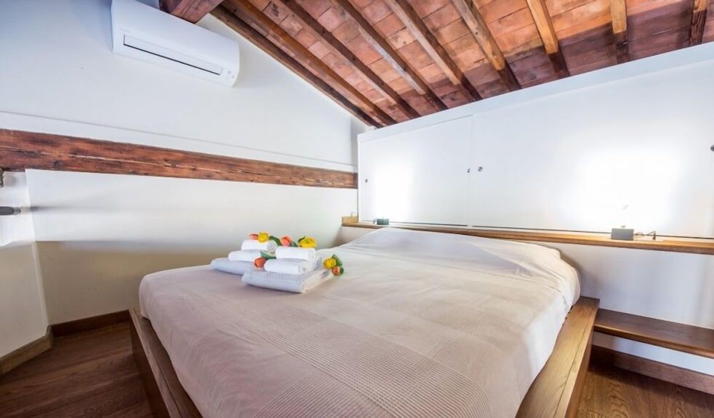 Suite, 1 Bedroom, Kitchen (Location: Via Maggio 50)
