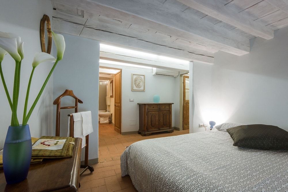 Florentapartments - Santo Spirito Apartment (Location: Via Maggio, n. 30) 3