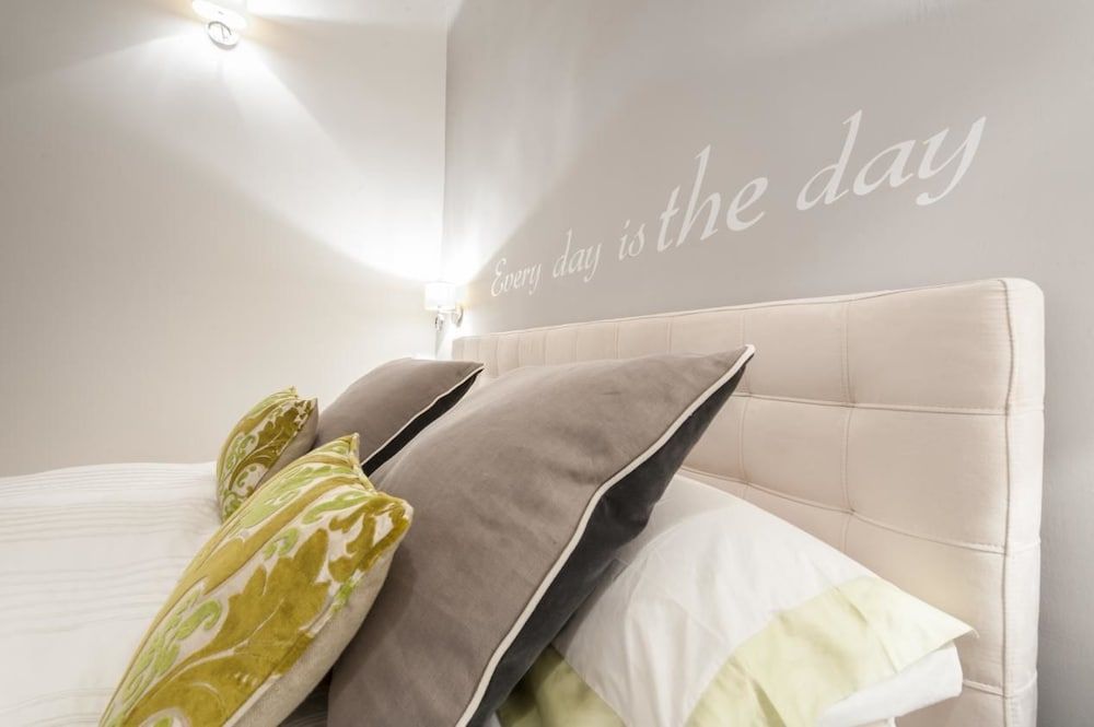 undefined Federighi 8