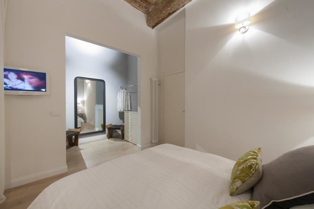 undefined Federighi 9