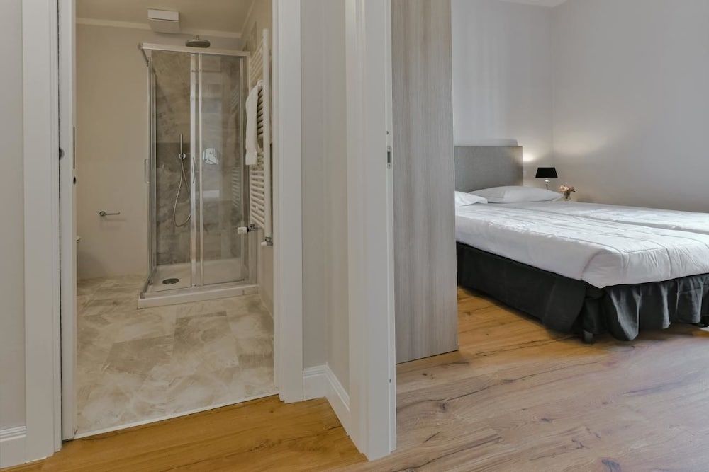 Santa Croce Terrace Deluxe Apartment, 6 Bedrooms 42