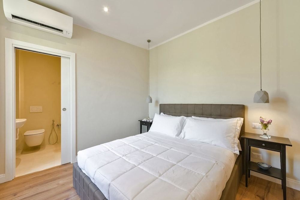 Santa Croce Terrace Deluxe Apartment, 6 Bedrooms 13