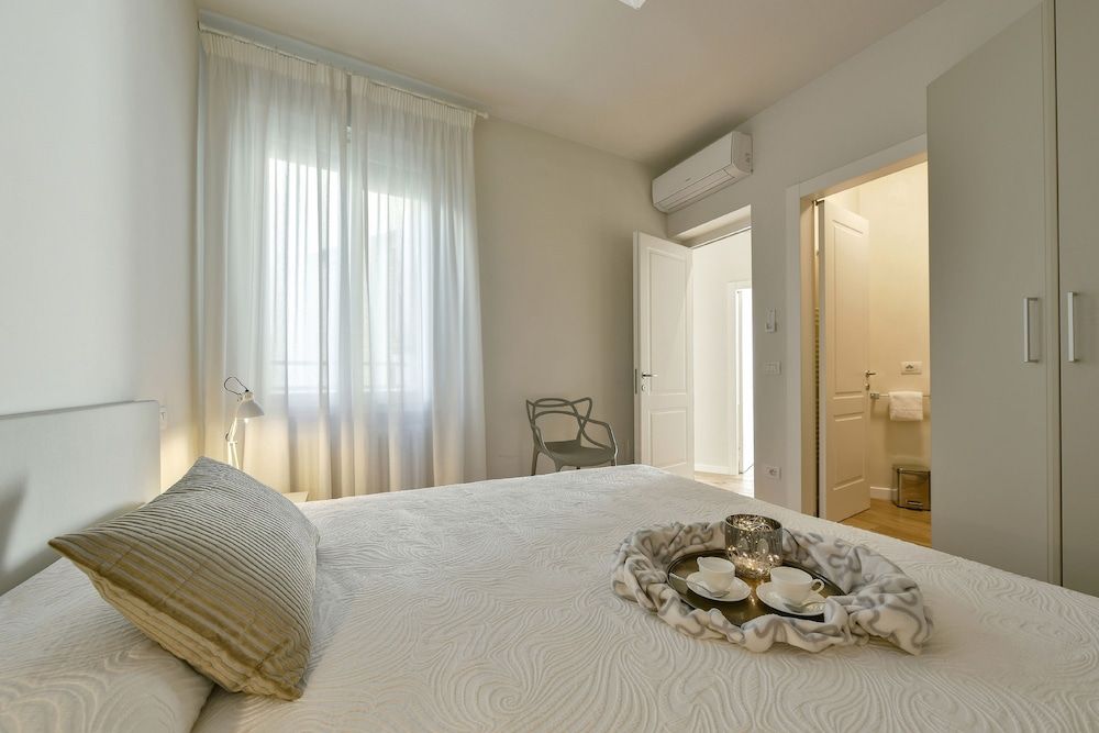 undefined Ponte Vecchio Guelfo 5