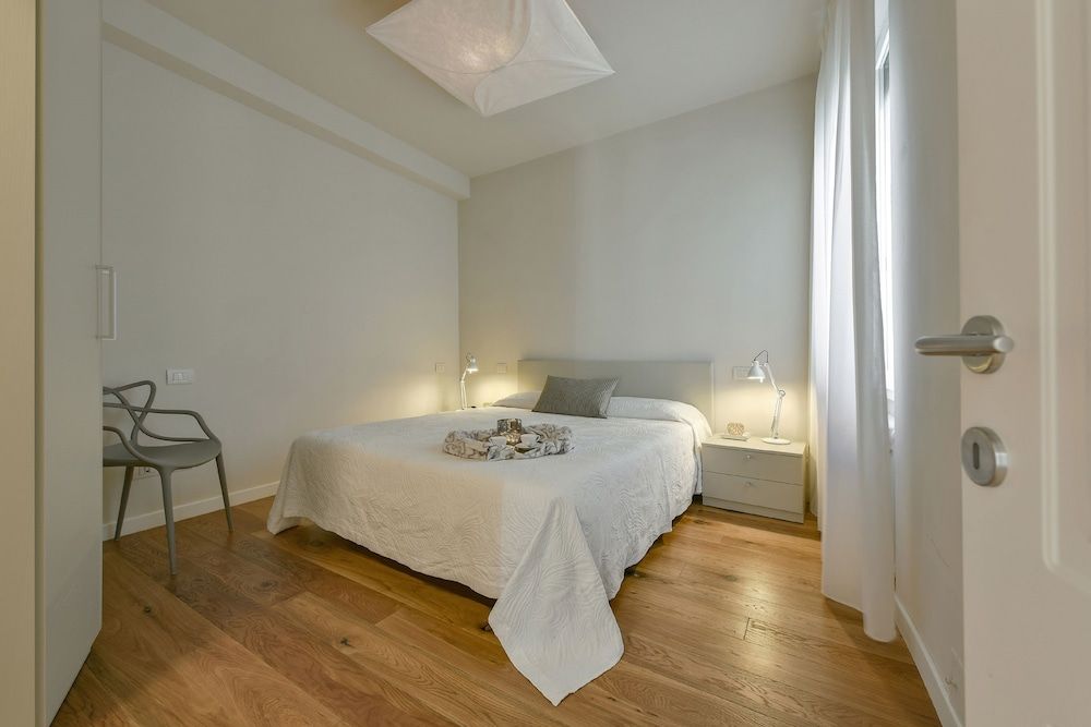 undefined Ponte Vecchio Guelfo 4