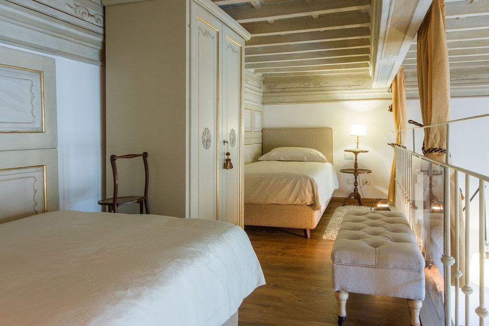 undefined Orsanmichele View 3