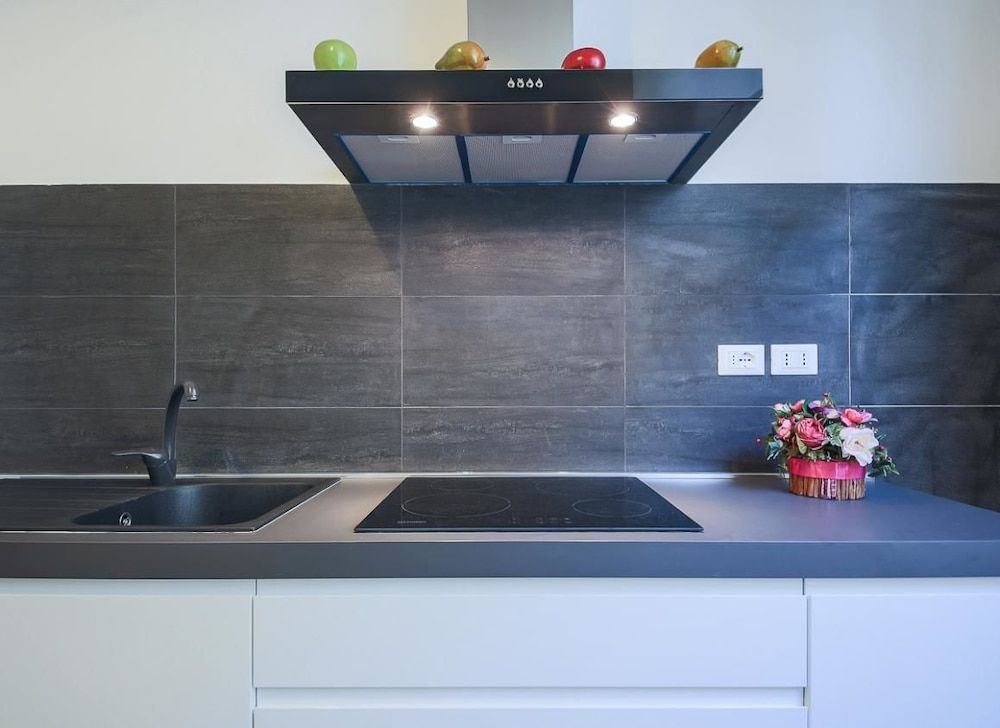 undefined Pandolfini Suite 8