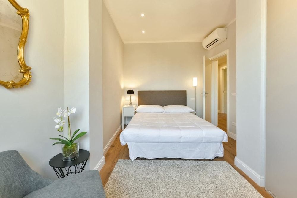 undefined Santa Croce Deluxe 5