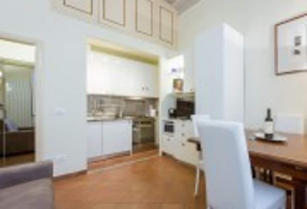 undefined Alfani Michelangelo 4