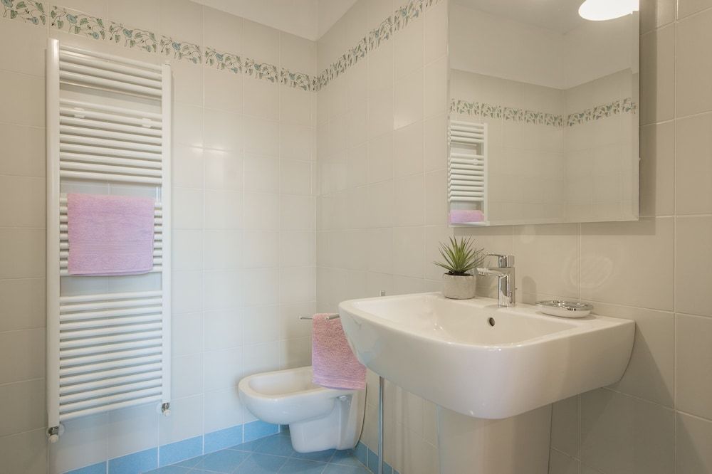 House in Florence Red Apartment, 2 Bedrooms 24