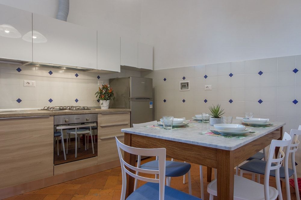 undefined House in Florence Blue 5