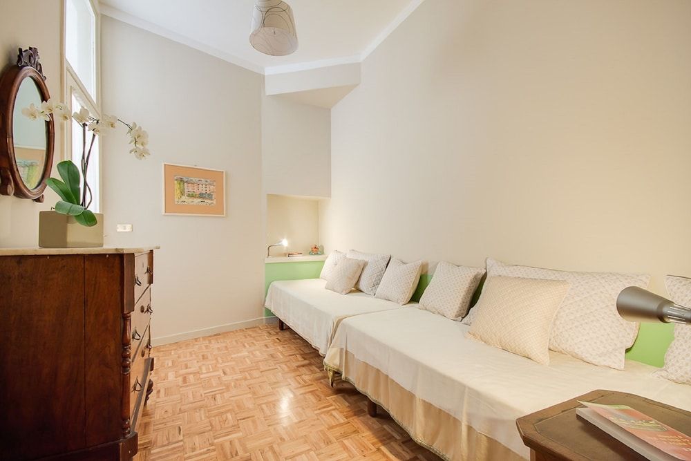 undefined Carolina 9