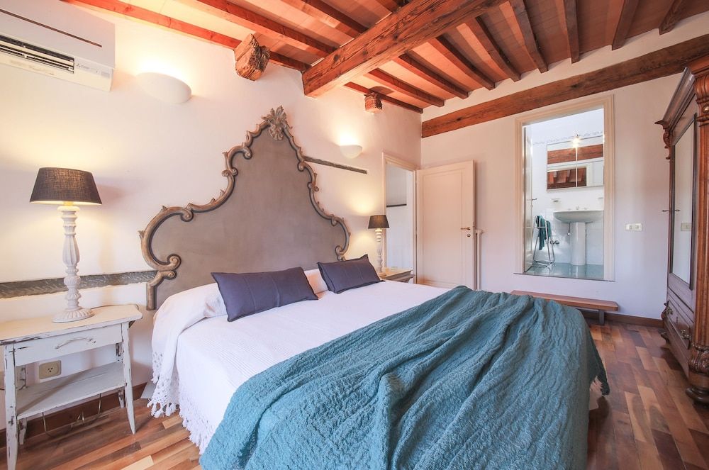 undefined Carlotta's Home
