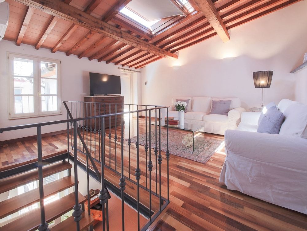 undefined Carlotta's Home 10