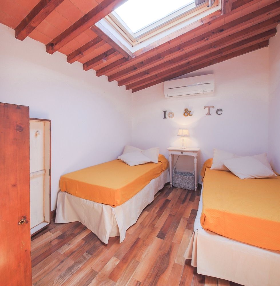 Carlotta's Home Apartment, 3 Bedrooms 21