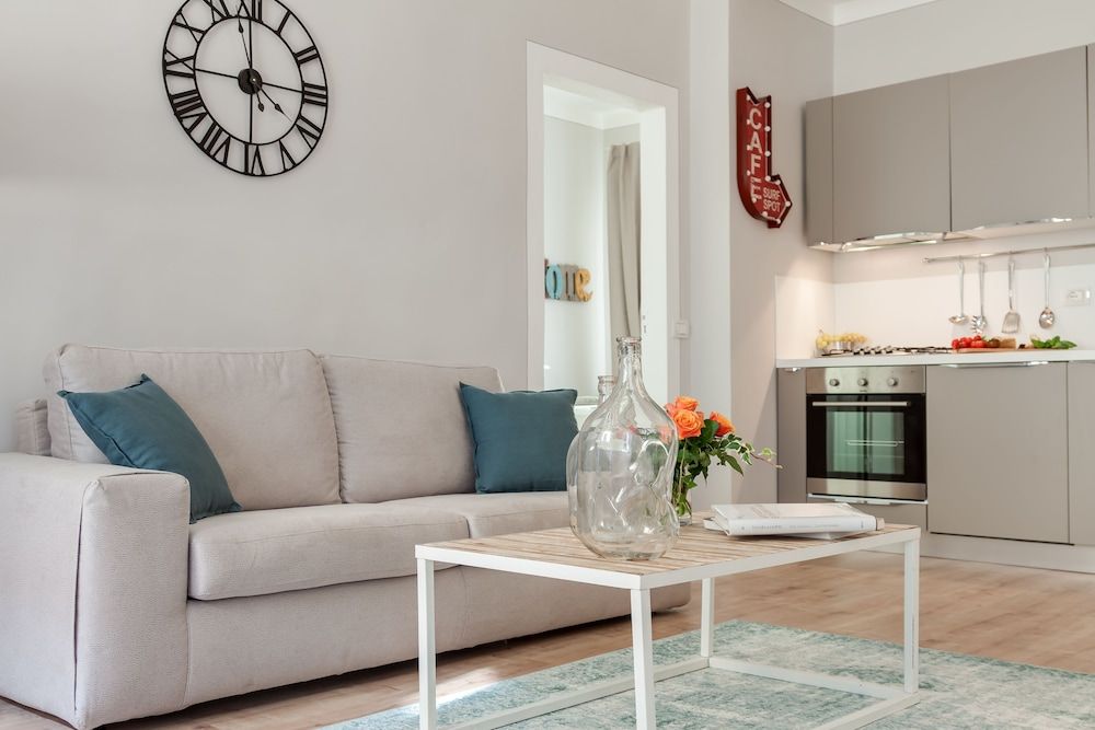 undefined Cimatori Balcony 4