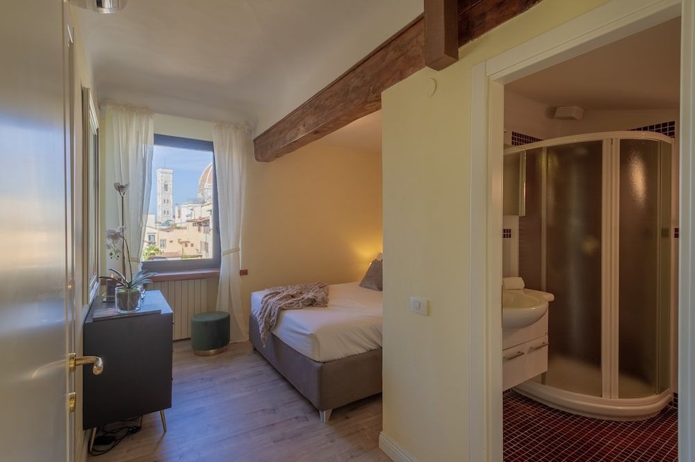 Borgo Albizi 6 Apartment, 2 Bedrooms 4