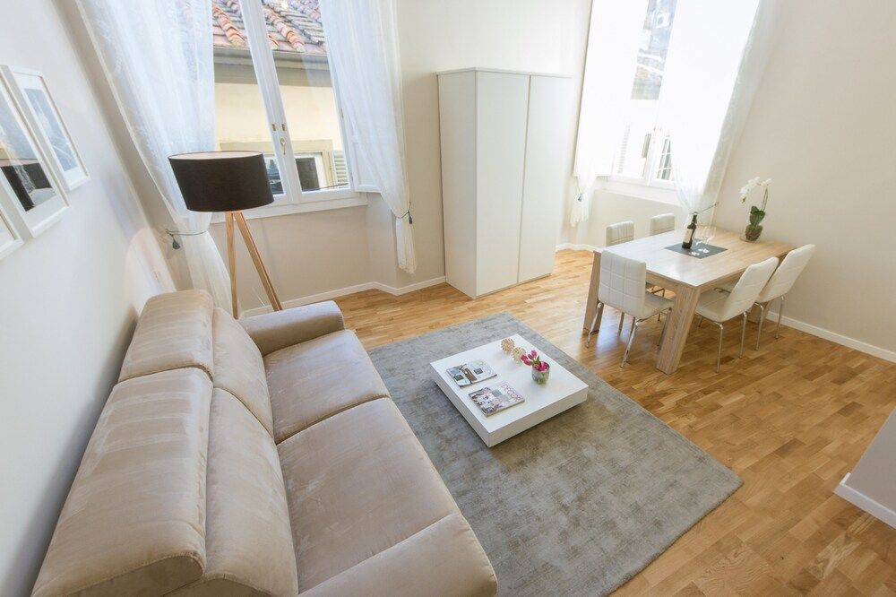 undefined Unique & Stylish Repubblica 10