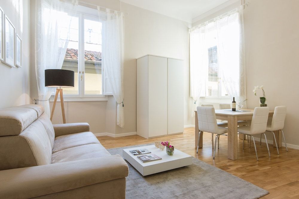 undefined Unique & Stylish Repubblica 2