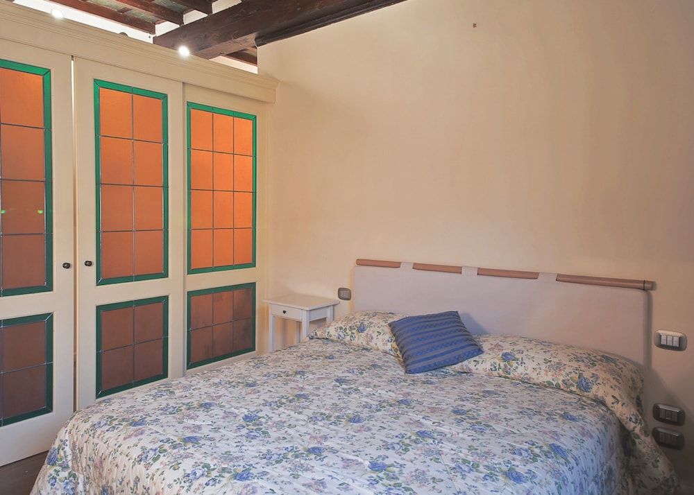 undefined Spada wood 8