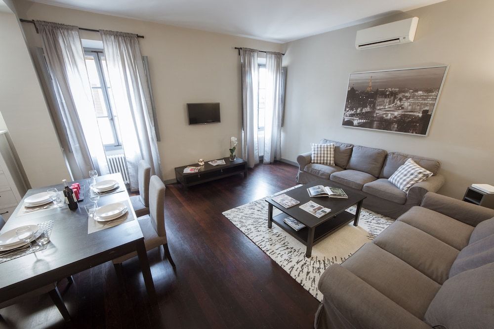 undefined Stylish Anguillara 6