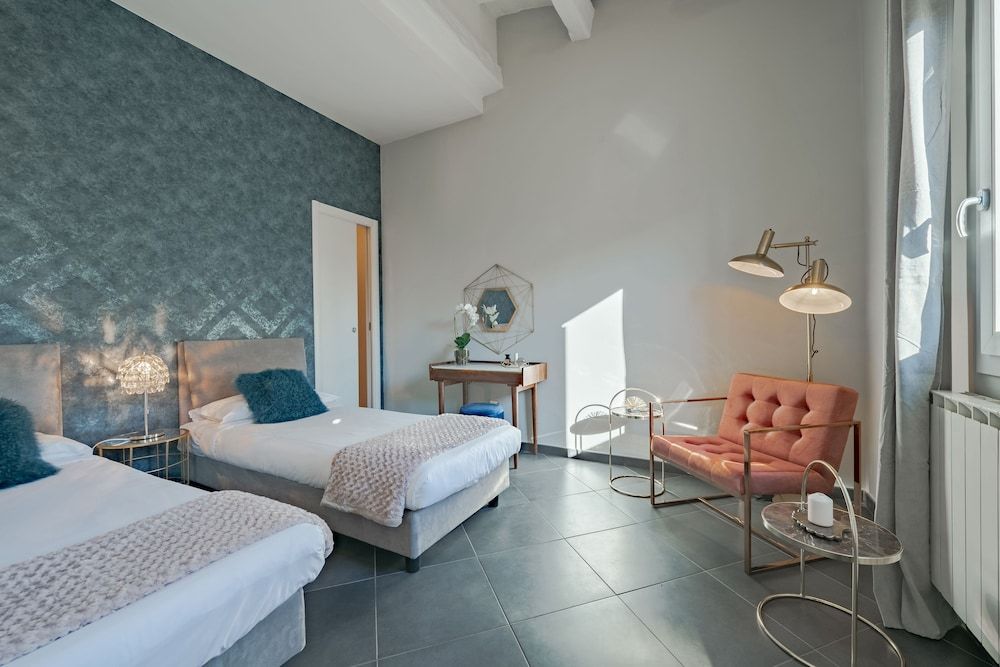 undefined Sant'Antonino 6