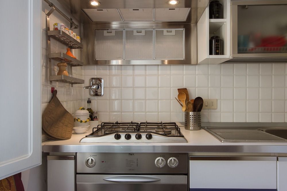 undefined Santo Spirito Charme 10