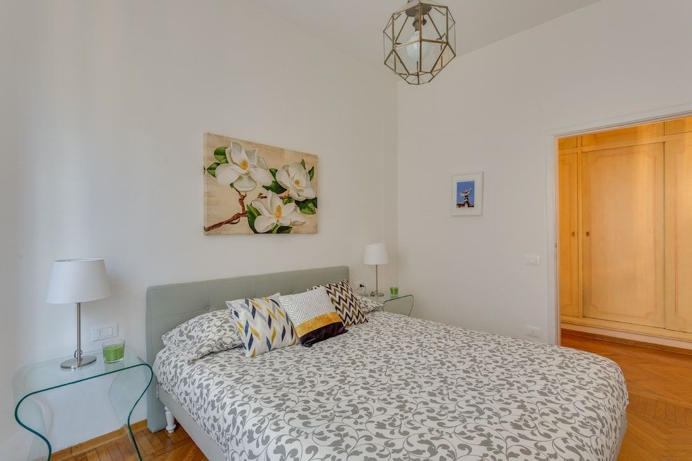 undefined Piazza Santa Felicita 9