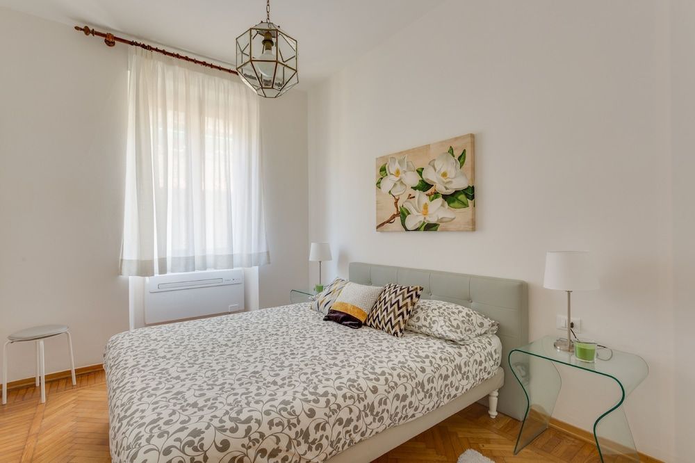 undefined Piazza Santa Felicita 10