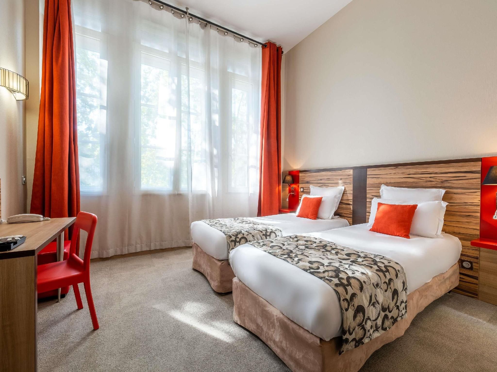 Studio for 2 people with twin beds