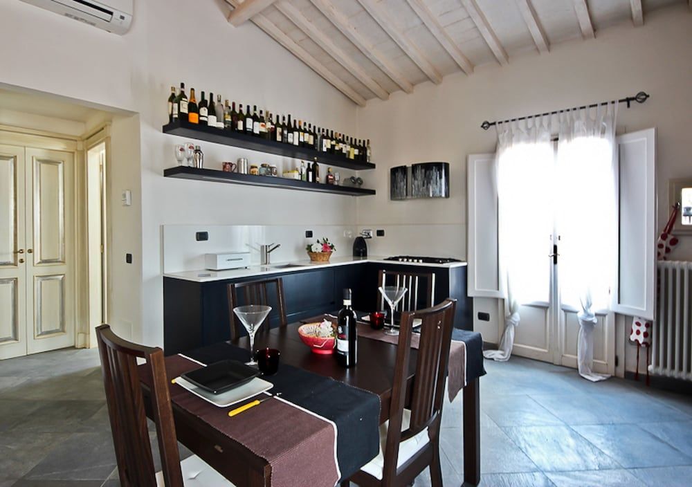 Pergola in Palazzo Leopardi Apartment, 2 Bedrooms 24