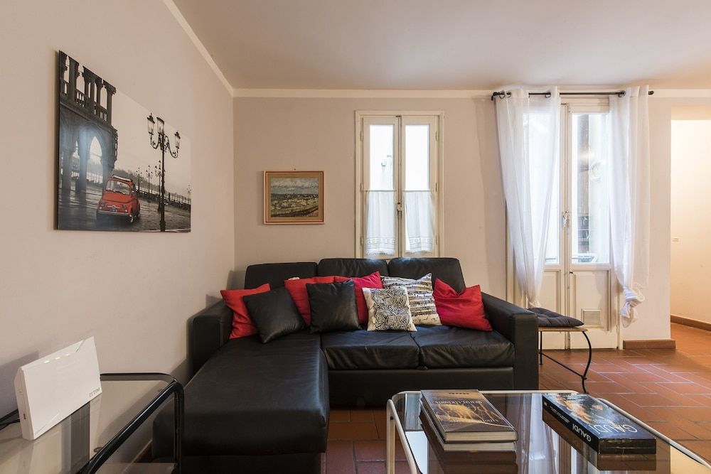 undefined Via delle Oche 6