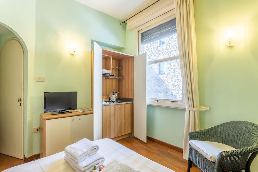 undefined Tiny Ponte Vecchio by Mmega 10