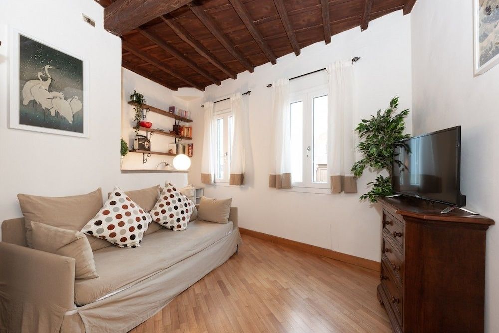 undefined Friends&Family 8