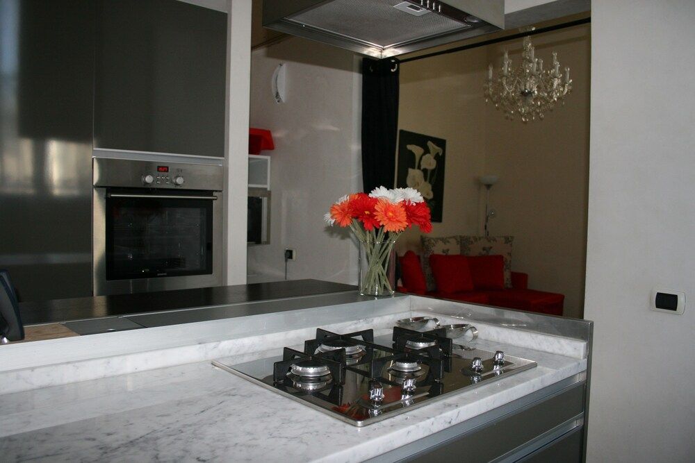 undefined Luxury Rose 4