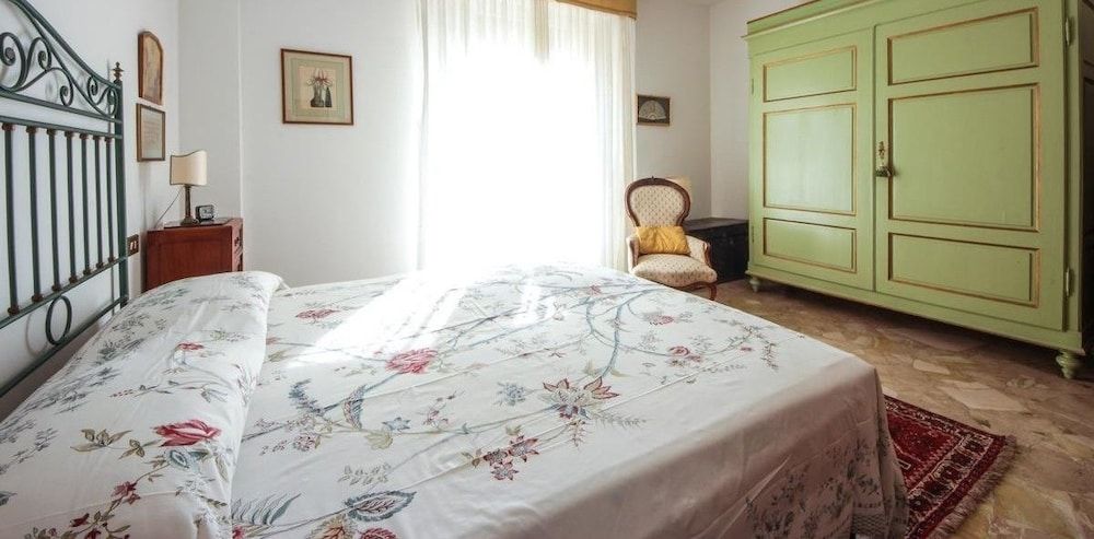 undefined Via Modena Luxury apartment with Terrace 4