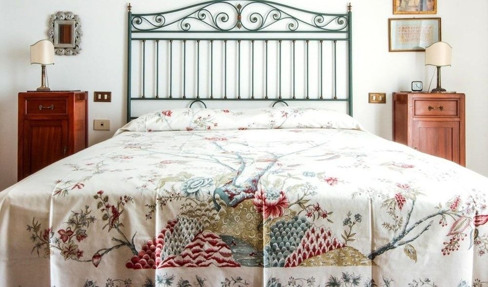 undefined Via Modena Luxury apartment with Terrace 3