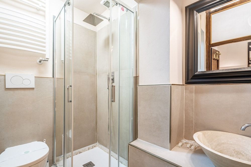 undefined Lambertesca Mono 10