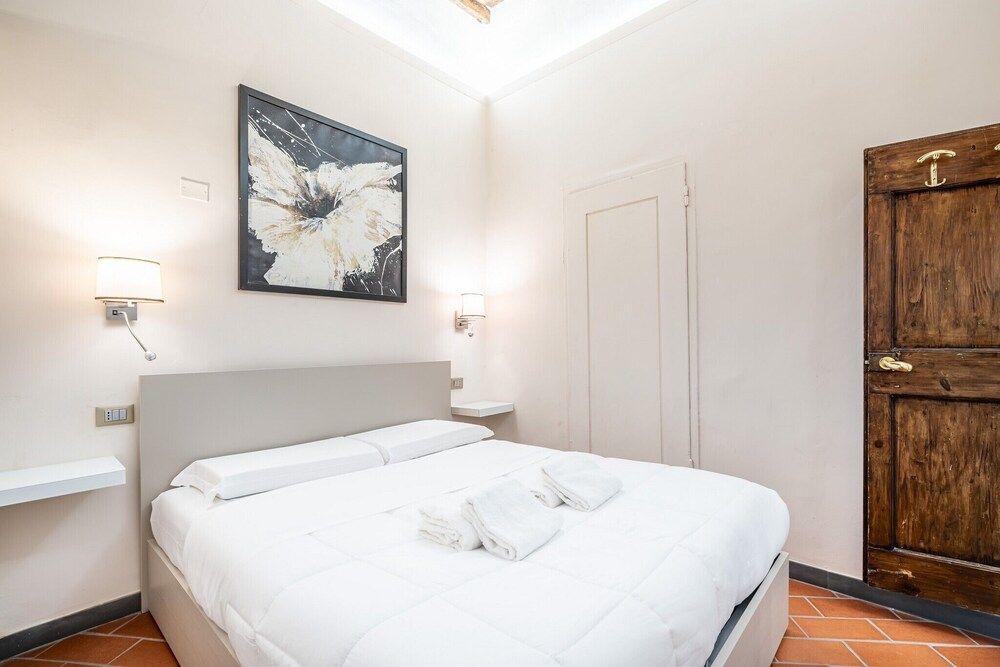 undefined Lambertesca Mono 9