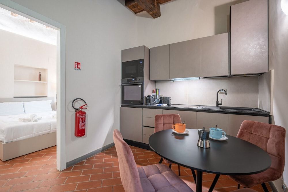 undefined Lambertesca Bilo