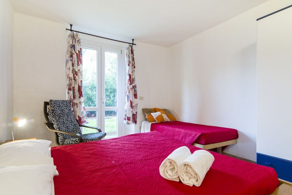 undefined Nelson Mandela Forum Flat 7