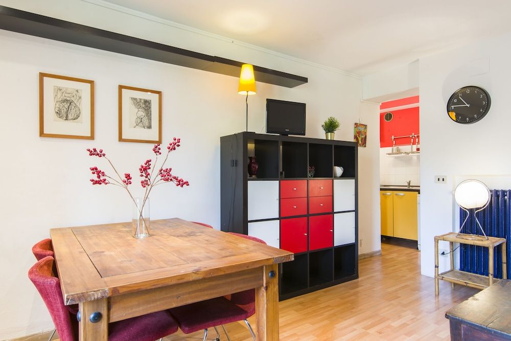 undefined Nelson Mandela Forum Flat 10