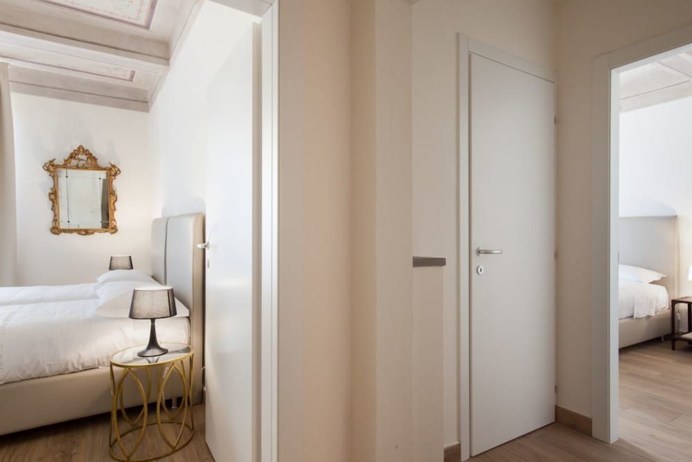 undefined Fiesolana Balcony 5