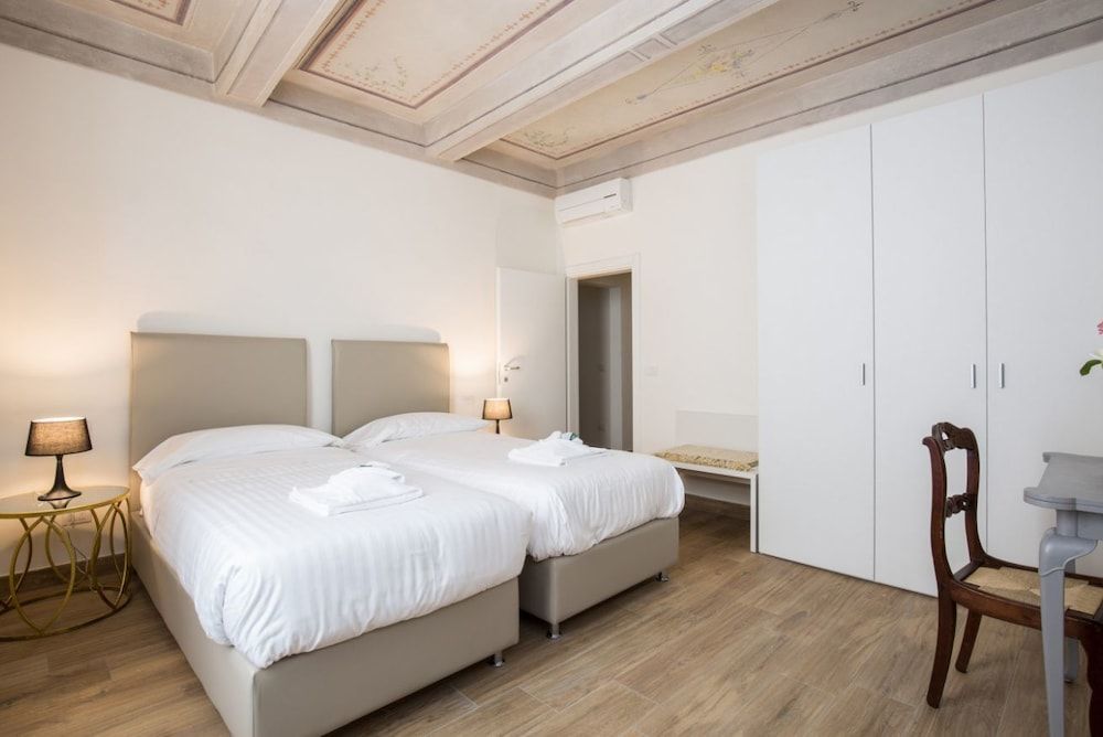 undefined Fiesolana Balcony 7