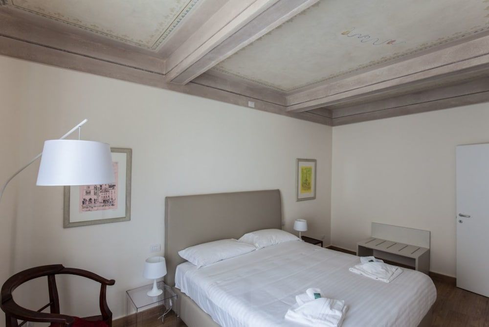 undefined Fiesolana Balcony 3