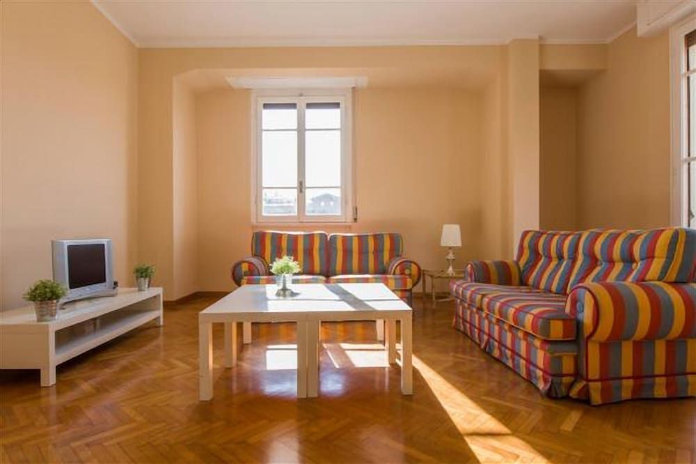 Ponte Vecchio Exclusive Flat Superior Apartment, 2 Bedrooms 11