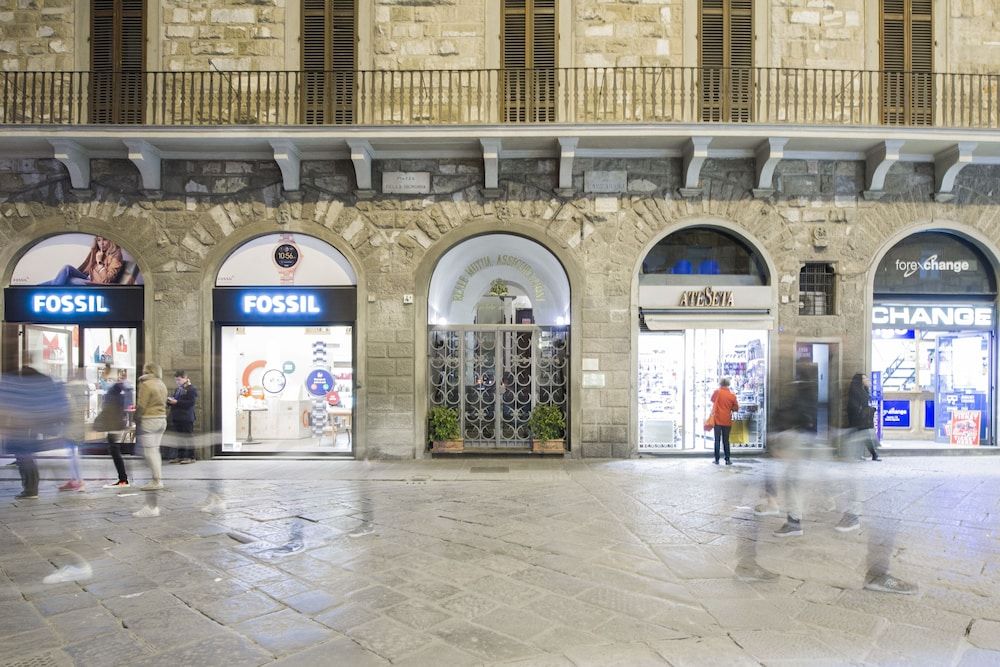 undefined Luxury Apartment con vista su PIAZZA DELLA SIGNORIA 3